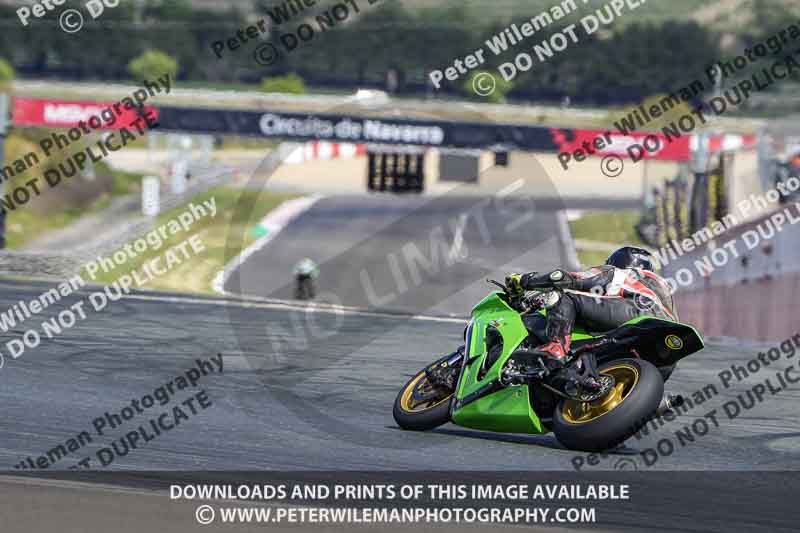 cadwell no limits trackday;cadwell park;cadwell park photographs;cadwell trackday photographs;enduro digital images;event digital images;eventdigitalimages;navarra;no limits trackdays;peter wileman photography;racing digital images;trackday digital images;trackday photos